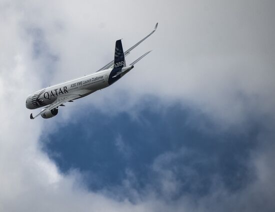 Международный авиационно-космический салон "Фарнборо-2014". День второй