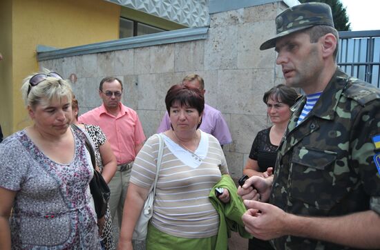 Пикет во Львове родителей и родственников военнослужащих, участвующих в спецоперации на востоке Украины