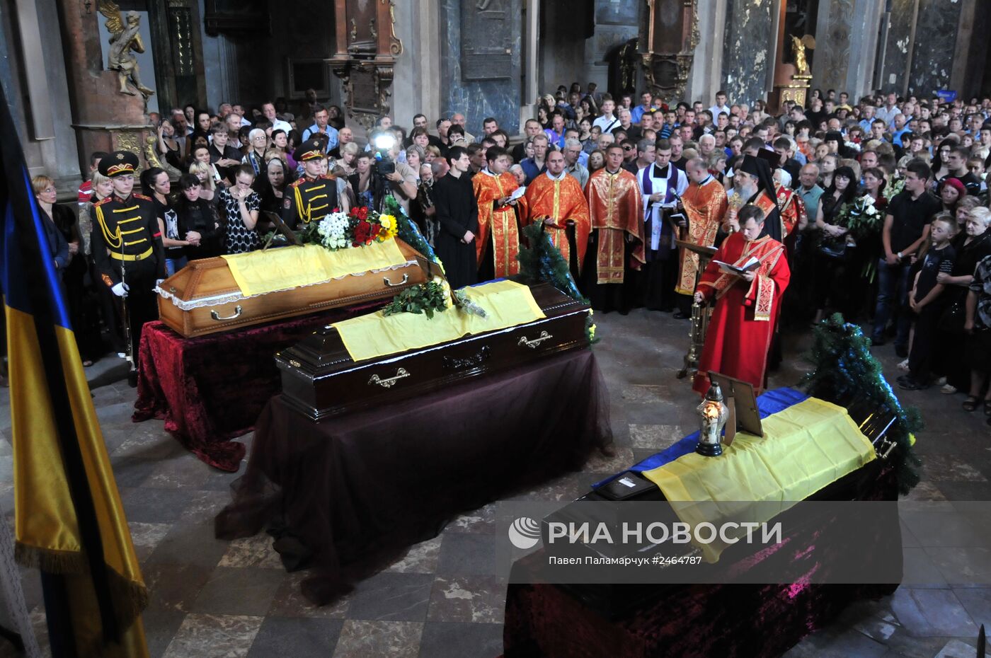 Похороны украинских военных, погибших в Зеленополье