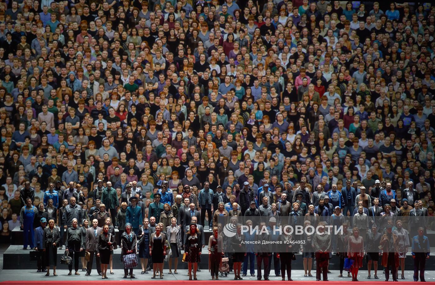 Премьера оперы "Война и мир" в постановке Пола Брауна в Санкт-Петербурге