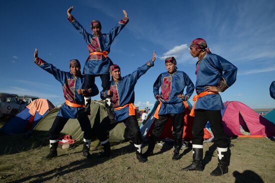 Фестиваль–конкурс тувинских национальных танцев