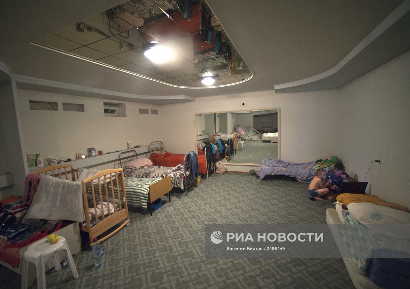 Группа добровольцев из Ростова-на-Дону помогает беженцам из Украины