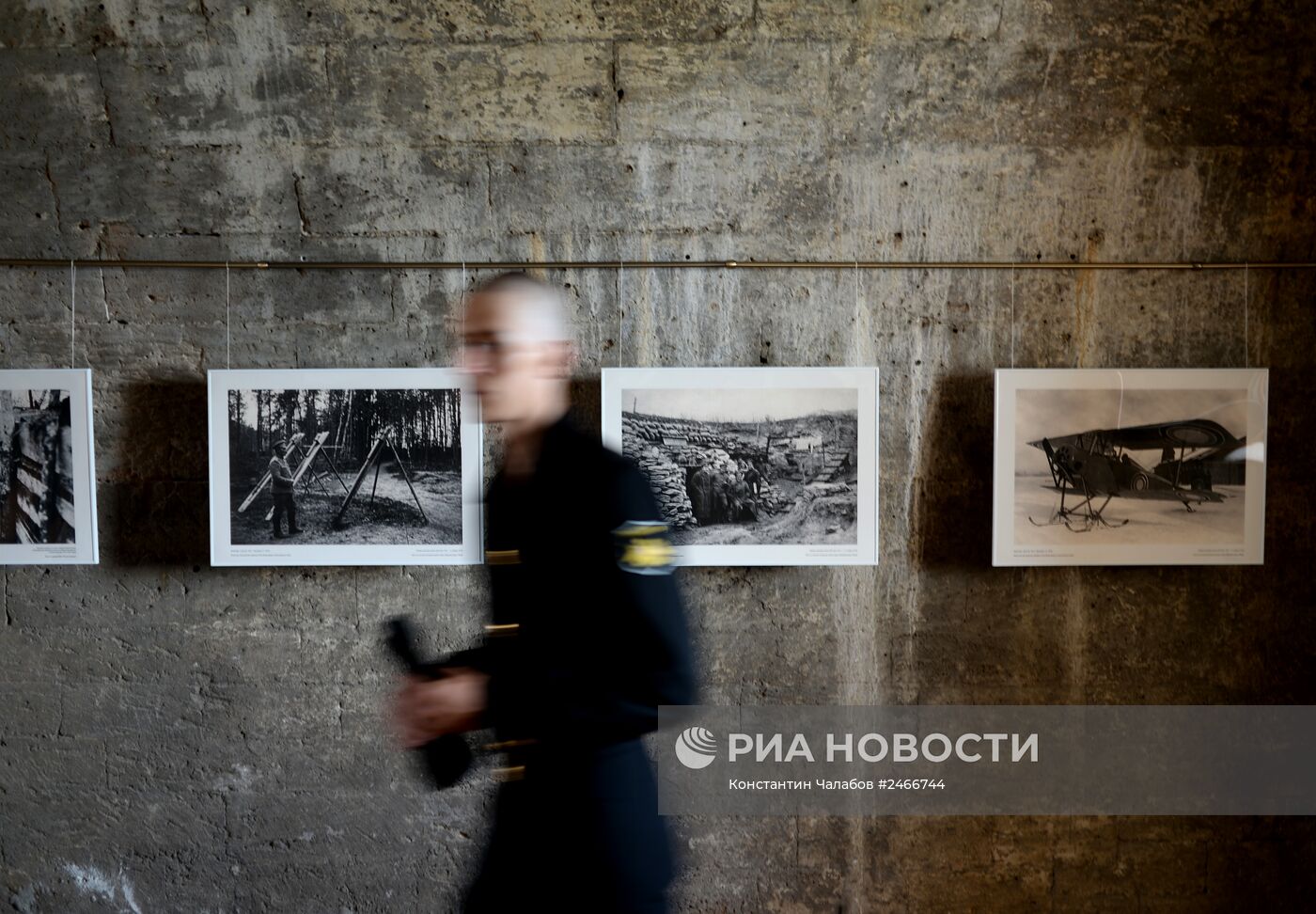 Фотовыставка "Армия и флот России" в Севастополе