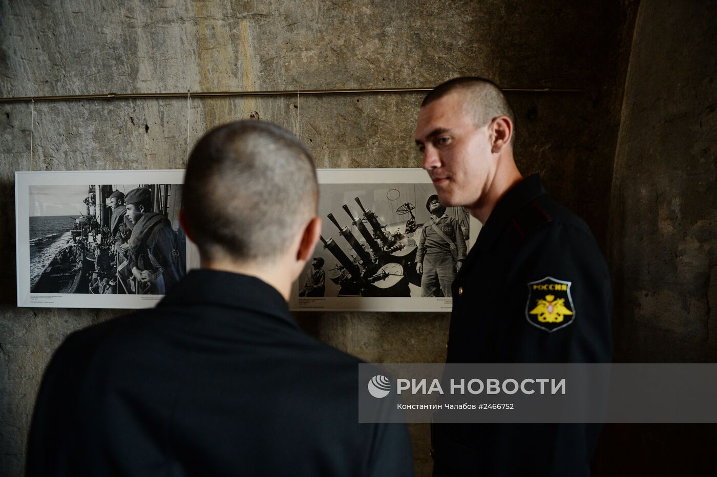Фотовыставка "Армия и флот России" в Севастополе