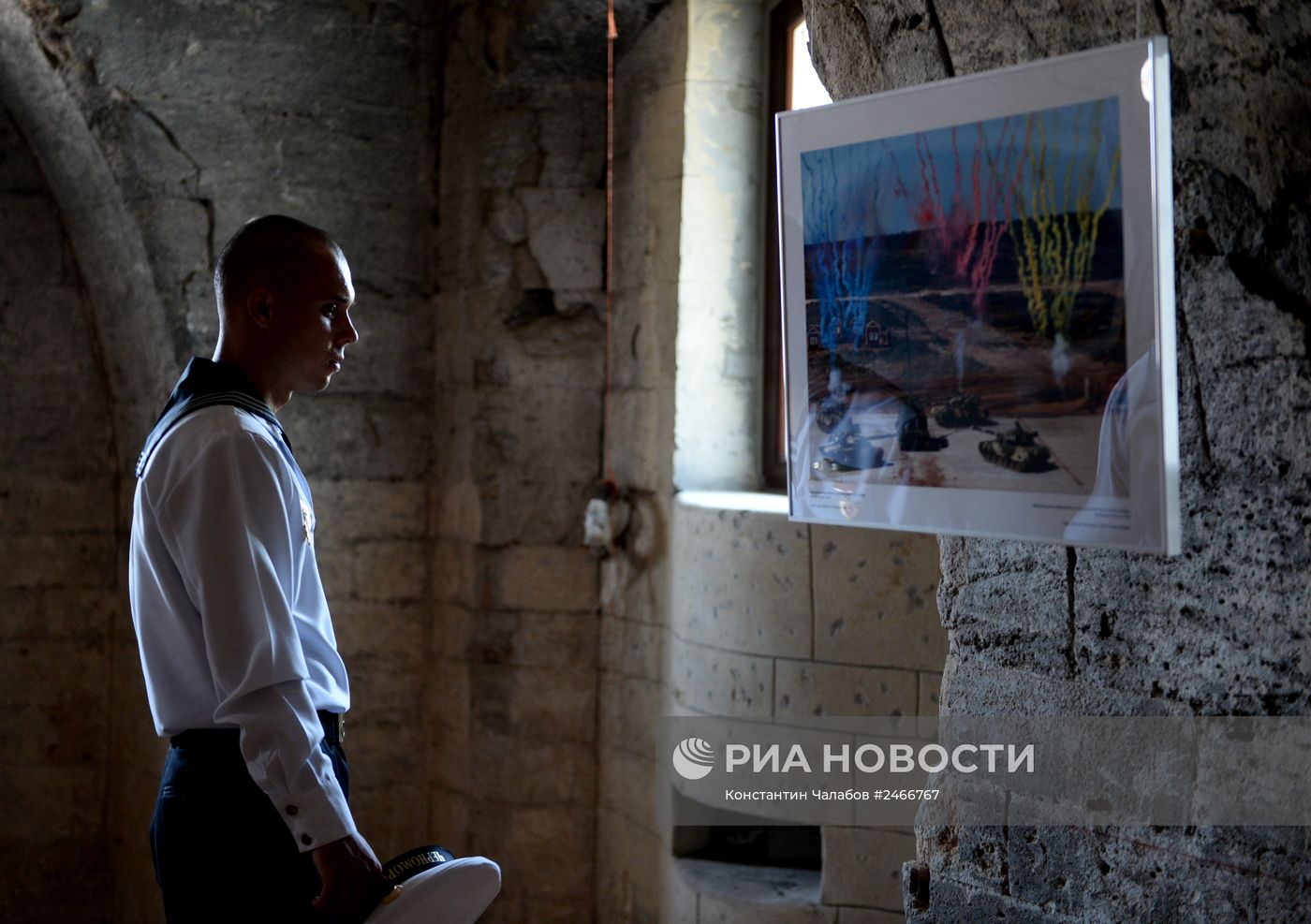 Фотовыставка "Армия и флот России" в Севастополе
