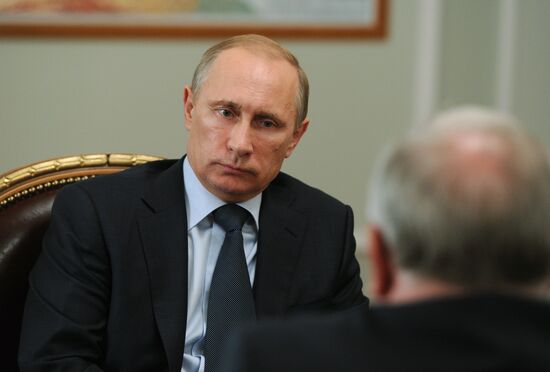 В.Путин провел рабочую встречу с А.Бердниковым