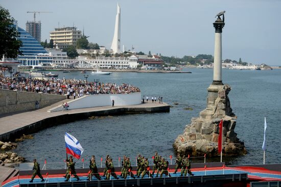 Репетиция парада ко Дню ВМФ в Севастополе