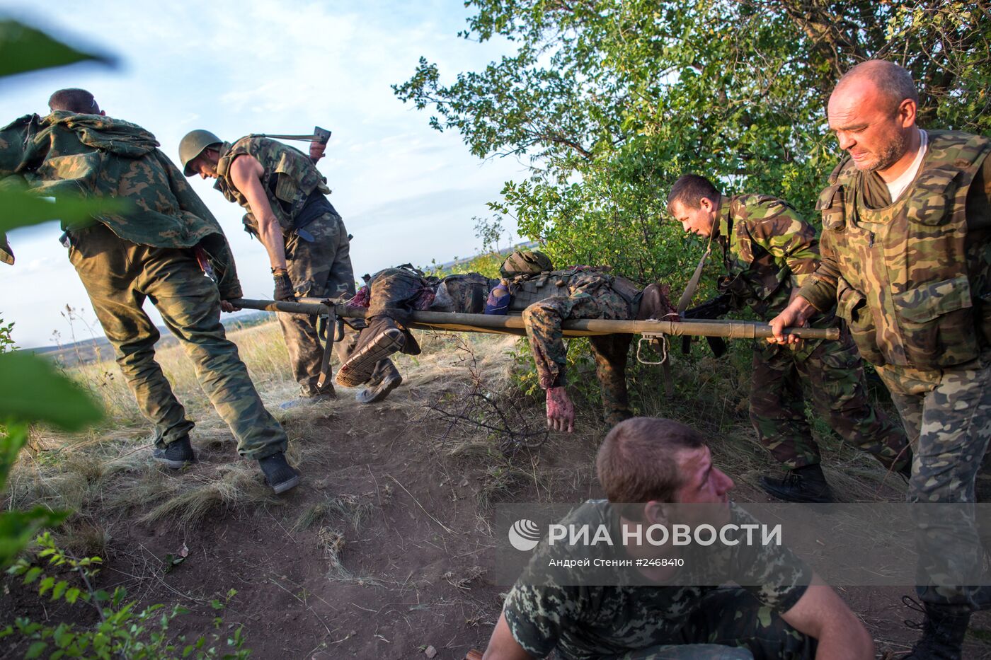 Бой за приграничное село в районе города Снежное в Донецкой области