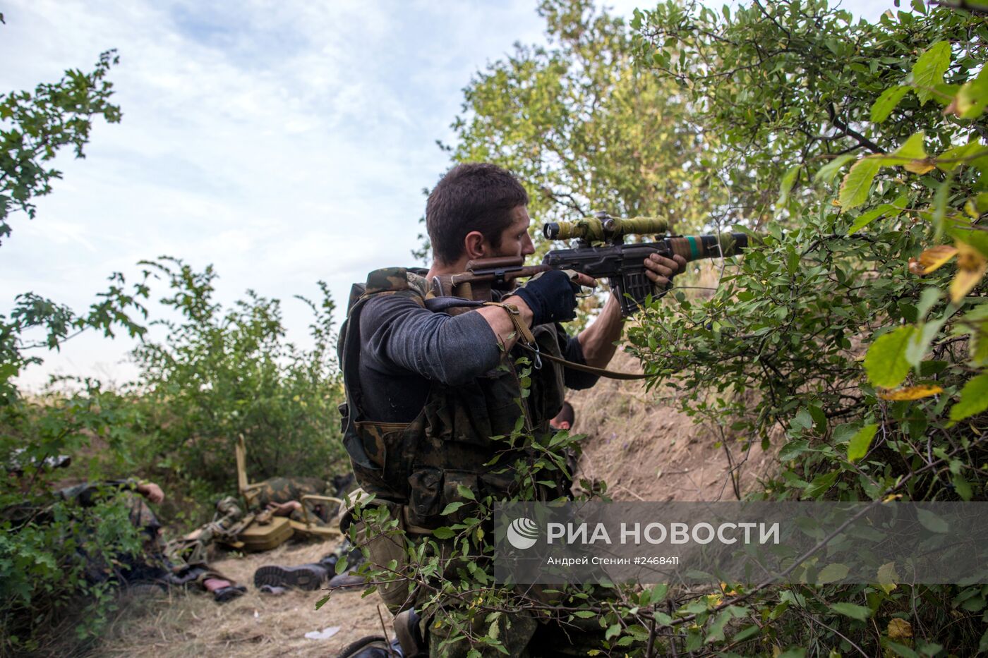 Бой за приграничное село в районе города Снежное в Донецкой области