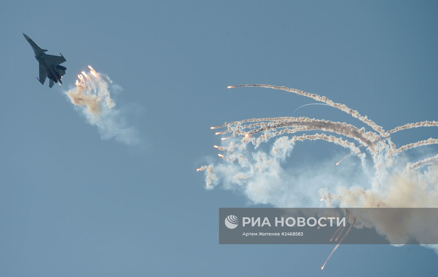 Международный конкурс воздушной выучки летных экипажей "Авиадартс-2014"