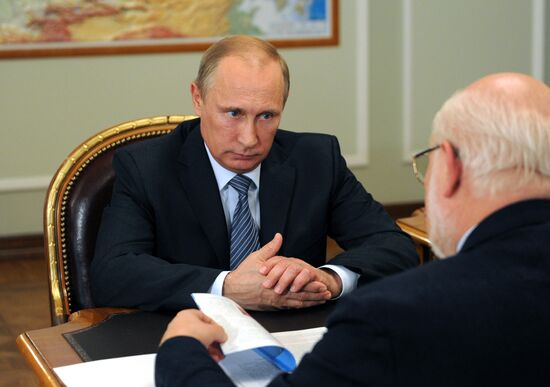 В.Путин провел рабочую встречу с М.Федотовым