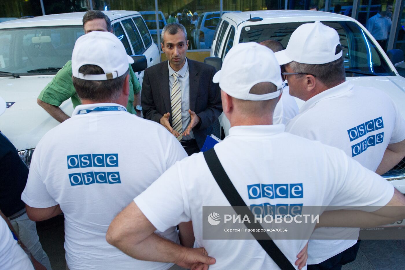 Сотрудники миссии ОБСЕ прибыли в Ростов-на-Дону