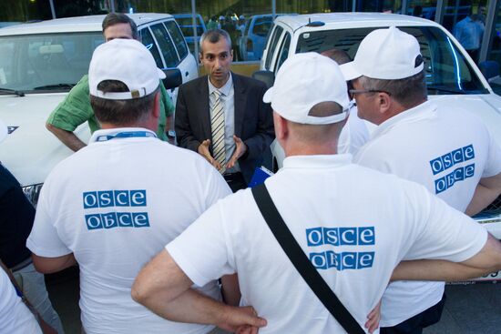 Сотрудники миссии ОБСЕ прибыли в Ростов-на-Дону