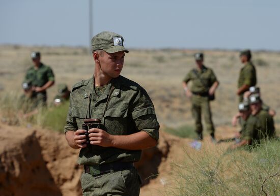 Боевые стрельбы ЗРС С-300 на полигоне Ашулук