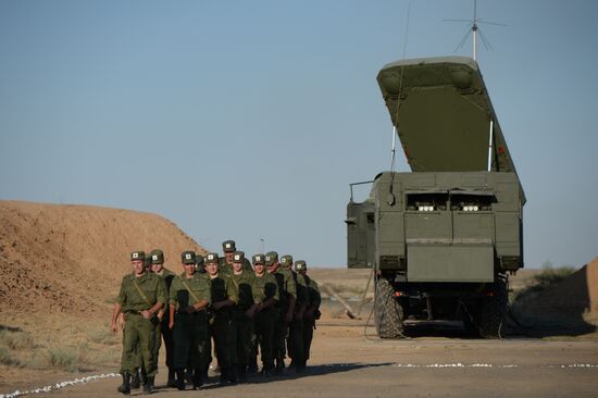 Боевые стрельбы ЗРС С-300 на полигоне Ашулук