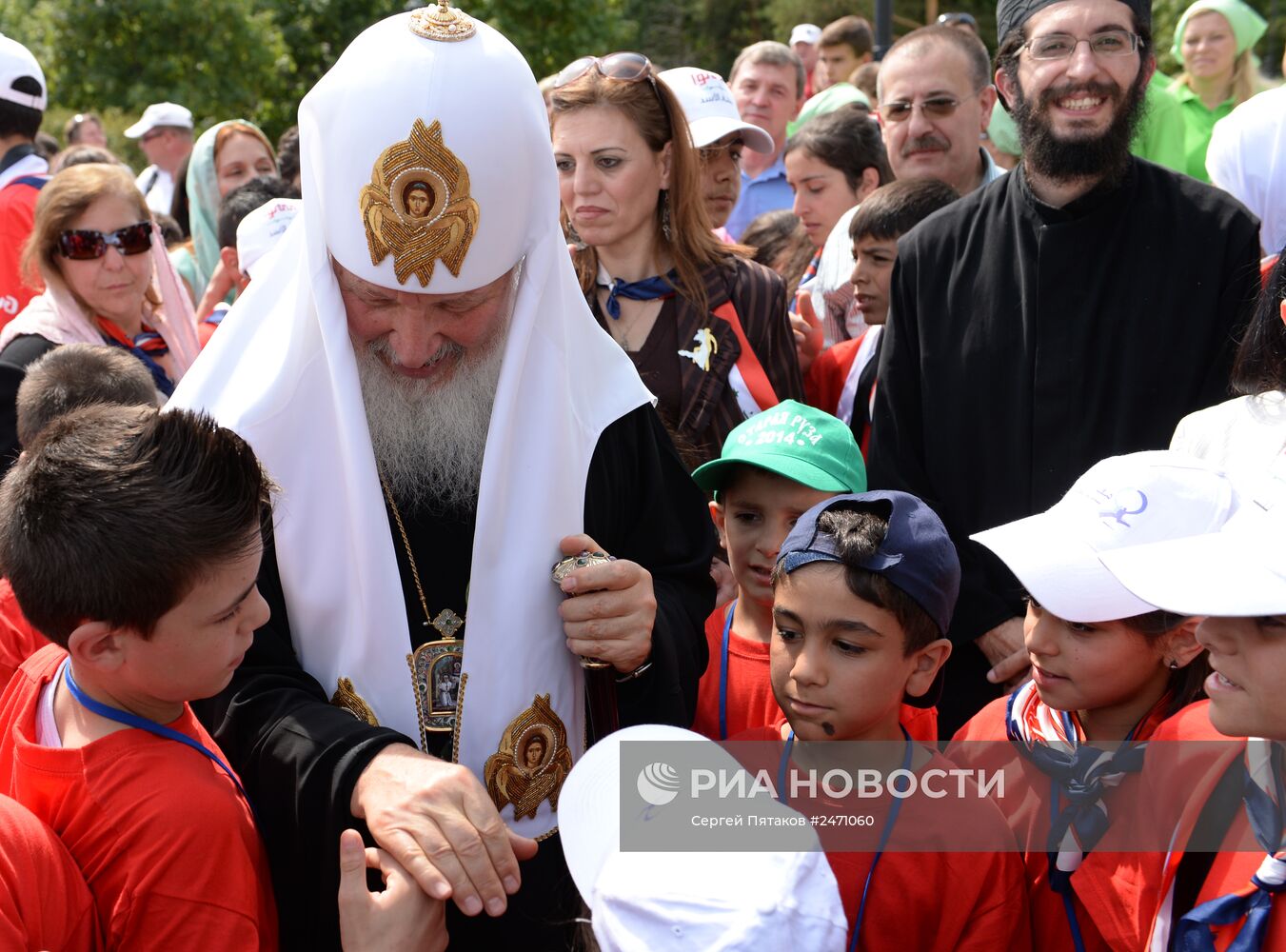 Патриарх Кирилл совершил божественную литургию в день памяти Серафима Саровского