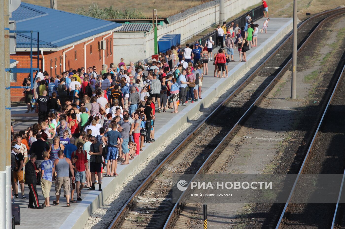 Поезд "Симферополь - Москва" на Керченской паромной переправе