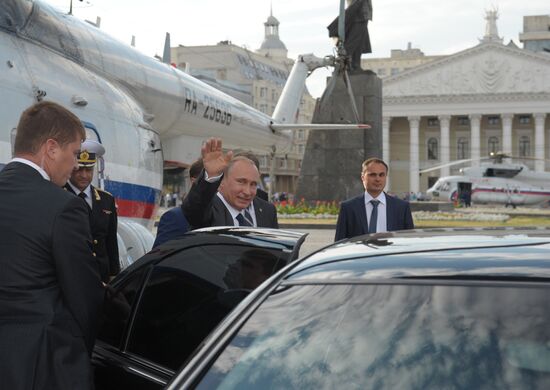 Рабочая поездка В.Путина в Воронеж