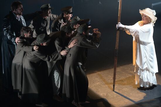 Генеральный прогон спектакля “Война”, посвященного 100-летию начала Первой мировой войны