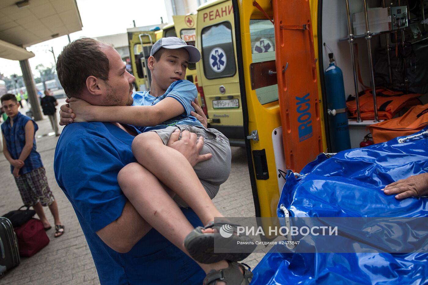 Девять тяжелобольных детей с востока Украины прибыли в Москву