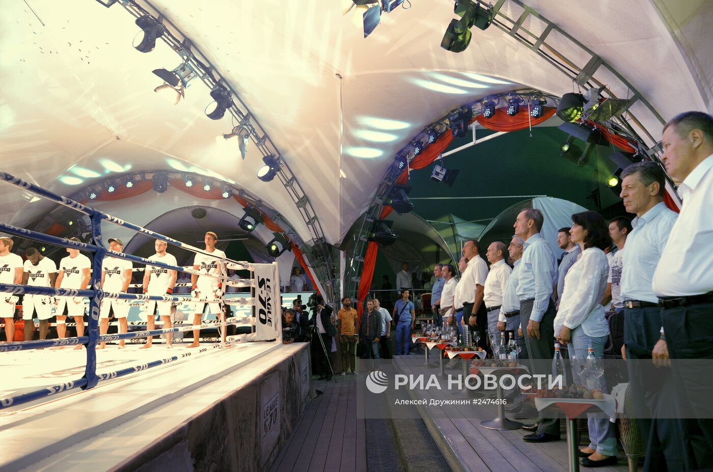 В.Путин посетил турнир по боевому самбо "ПЛОТФОРМА S-70" в Сочи