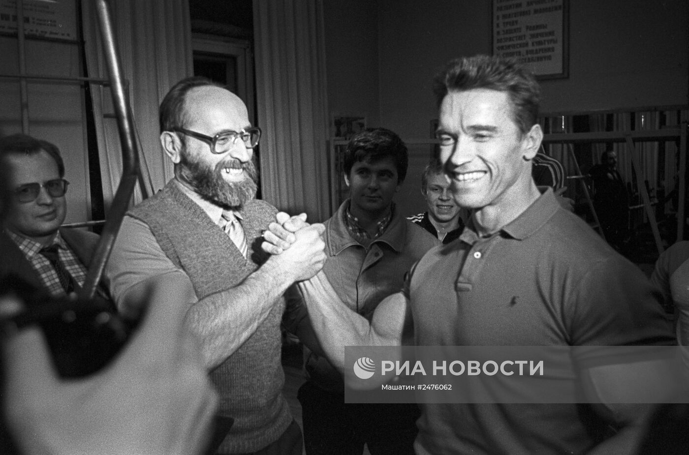 Юрий Власов и Арнольд Шварценеггер