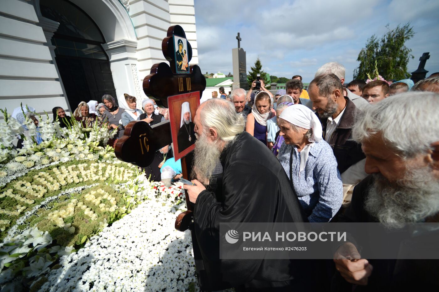 Предстоятелем Украинской православной церкви избран митрополит Онуфрий
