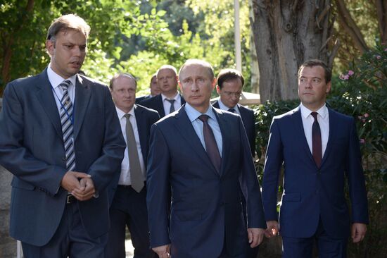 Рабочая поездка В.Путина в Крымский федеральный округ. Второй день