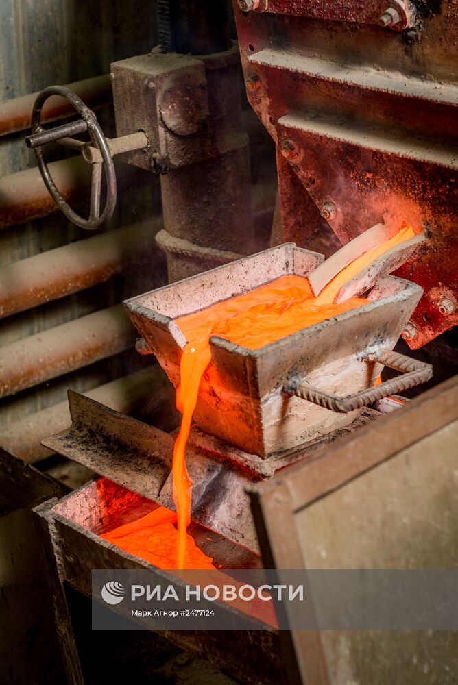 Добыча золота на руднике "Ирокинда" в Бурятии