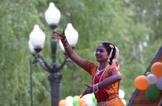 Фестиваль индийской культуры в парке "Сокольники"