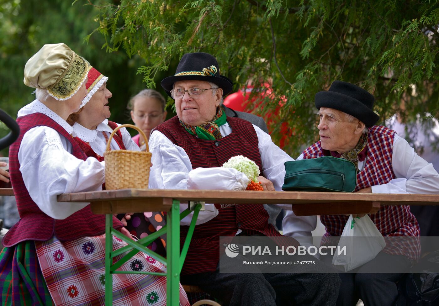 Католики Литвы отмечают праздники Жолинес и Капустине