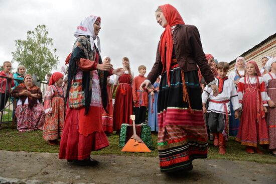 Православные христиане отмечают Яблочный Спас