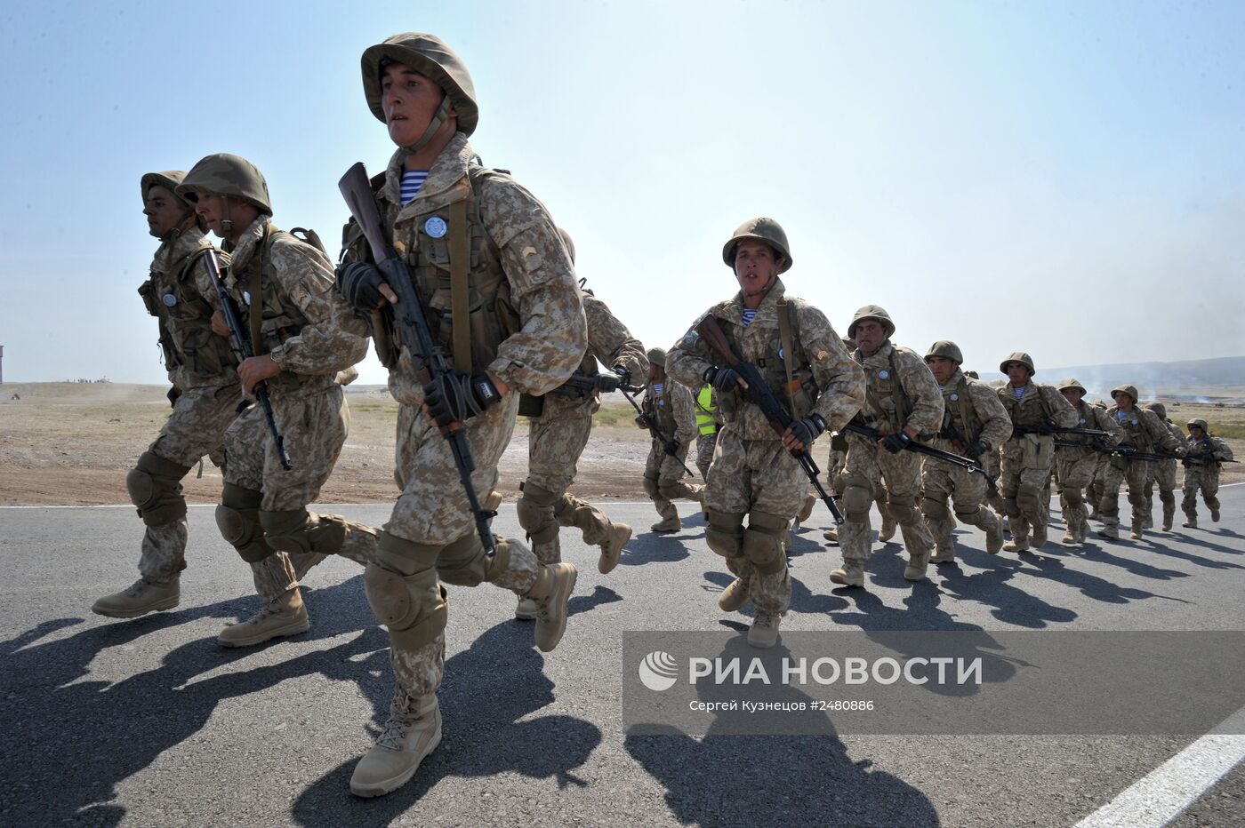 Учения КСОР ОДКБ "Взаимодействие - 2014" в Казахстане