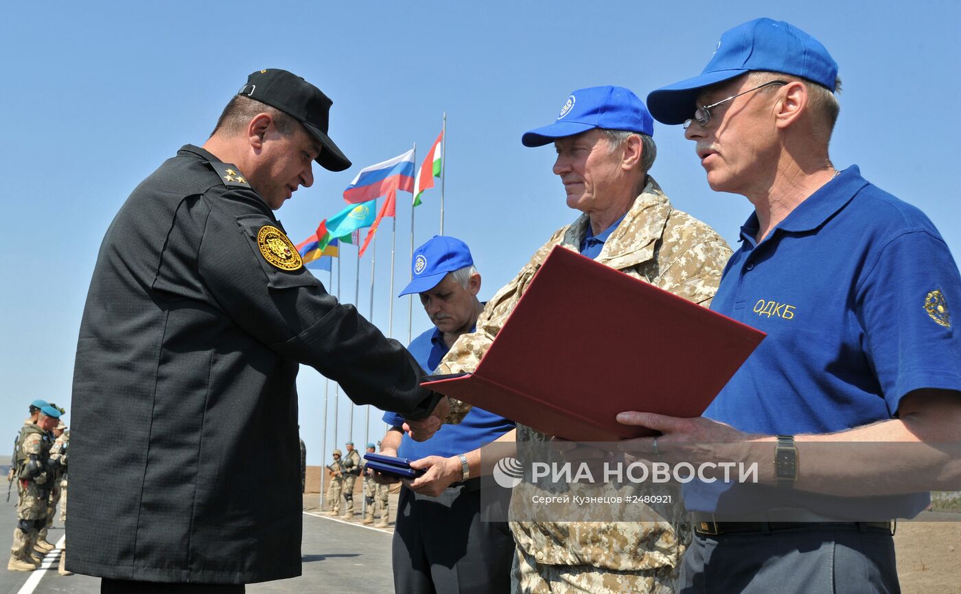 Учения КСОР ОДКБ "Взаимодействие - 2014" в Казахстане