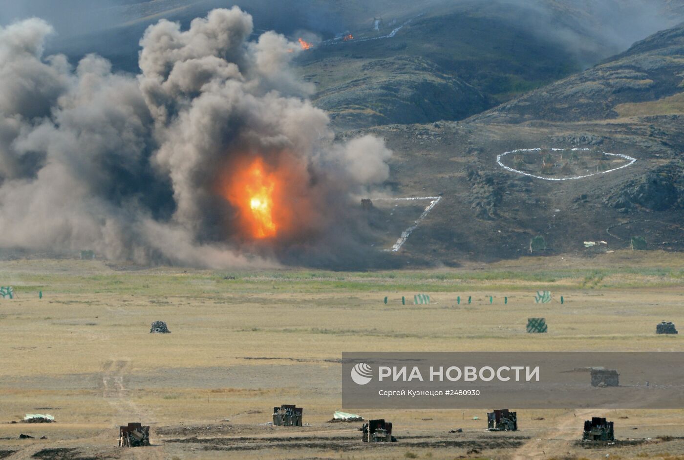 Учения КСОР ОДКБ "Взаимодействие - 2014" в Казахстане