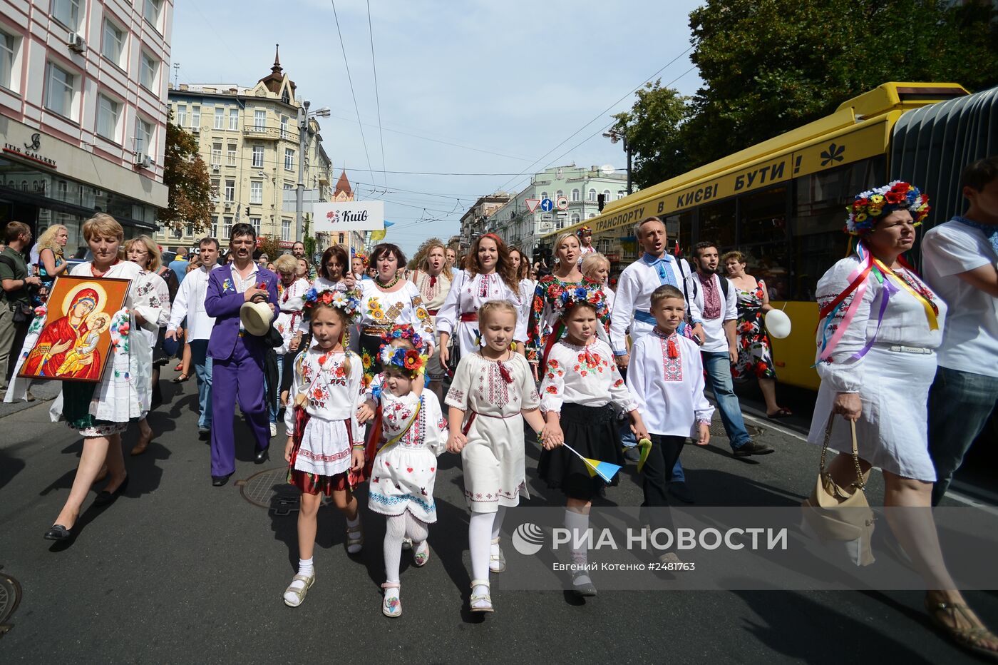 Парад вышиванок-2014 в Киеве