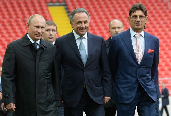 В.Путин посетил стадион "Открытие Арена" в Тушино