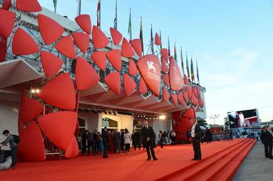 71-й Венецианский международный кинофестиваль. День второй
