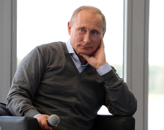 В.Путин посетил молодежный форум "Селигер-2014"