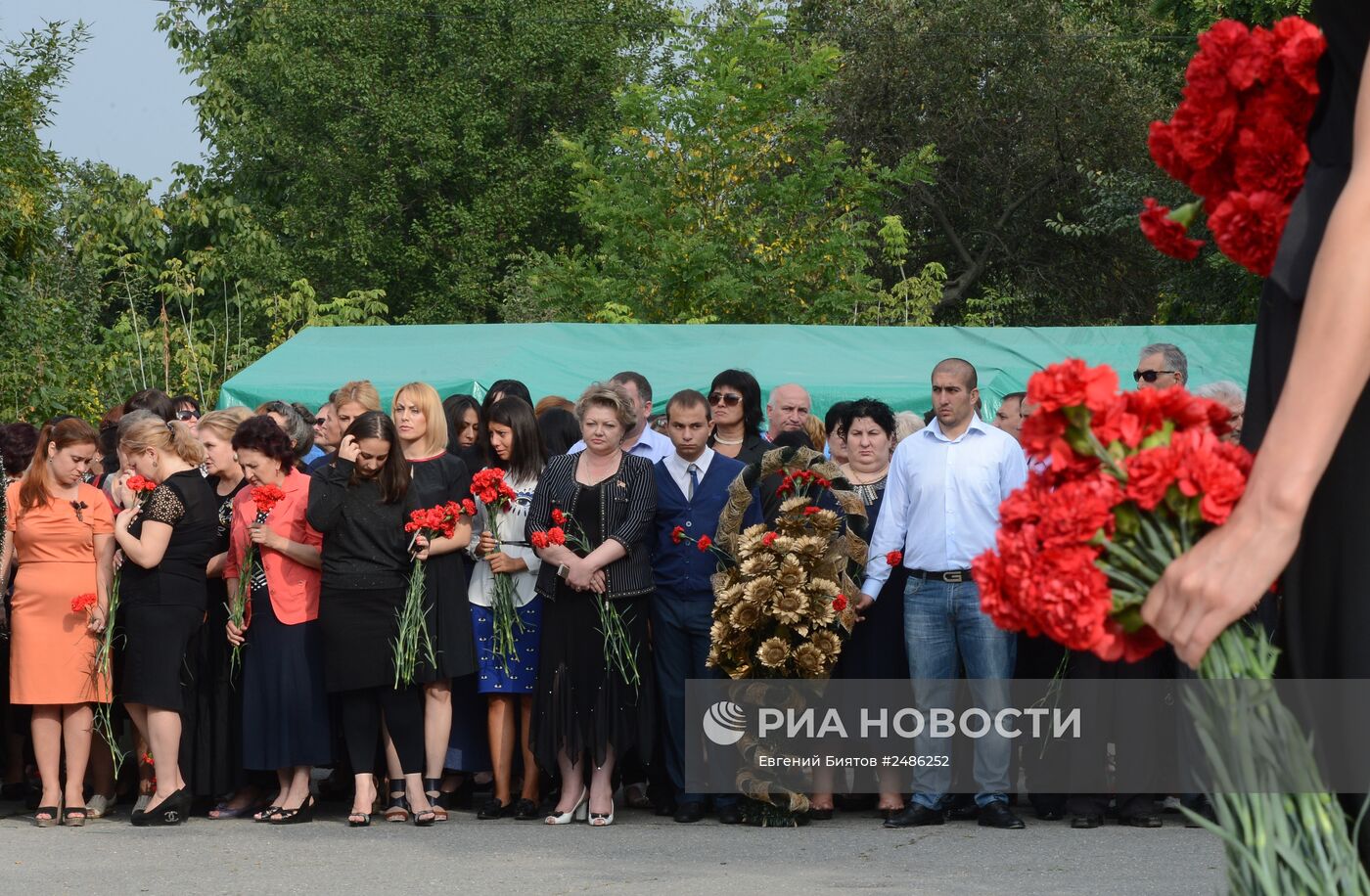 Траурные мероприятия, посвященные 10-й годовщине трагедии в Беслане