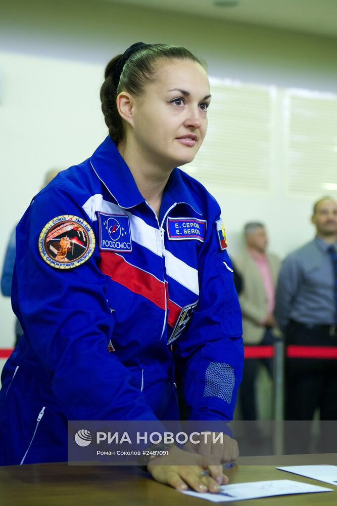 Экзамен основного и дублирующего экипажей "Союз ТМА-14М"