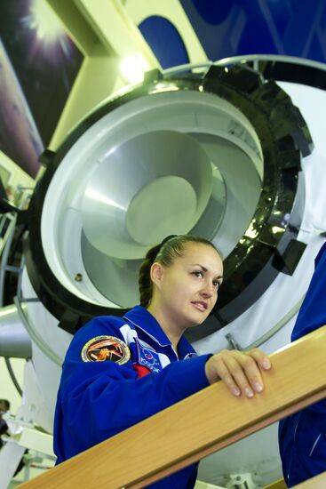 Экзамен основного и дублирующего экипажей "Союз ТМА-14М"