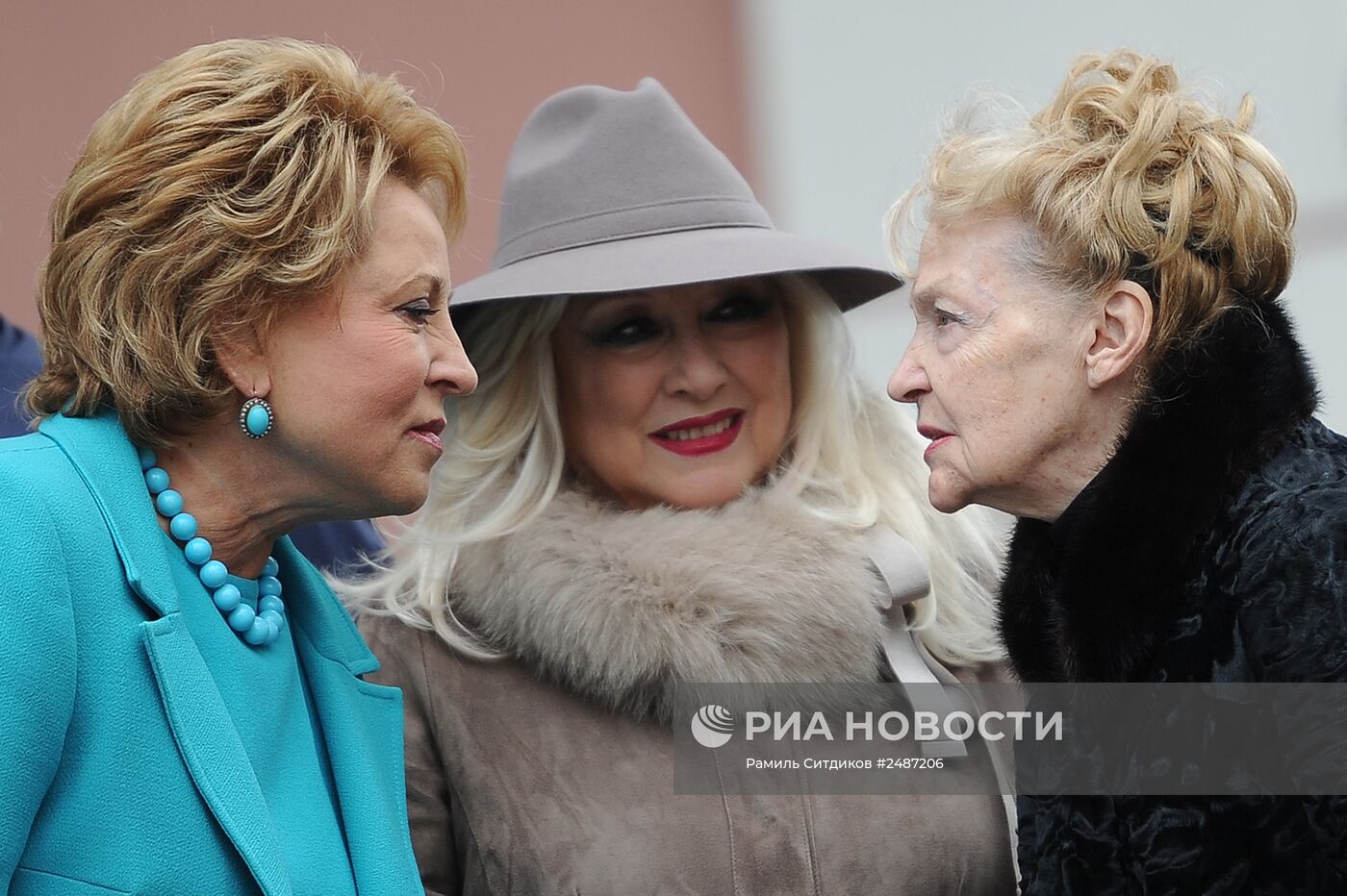 Открытие памятника основателям Московского Художественного театра К.С.Станиславскому и В.И.Немировичу-Данченко