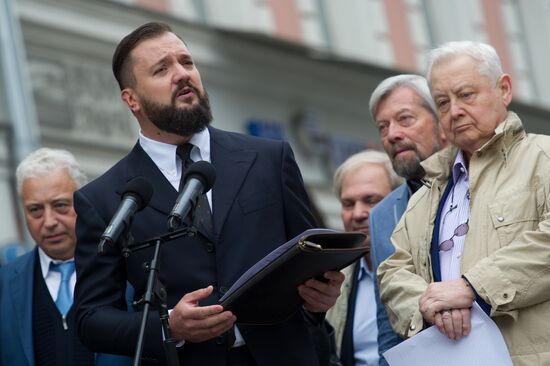 Открытие памятника основателям Московского Художественного театра К.С.Станиславскому и В.И.Немировичу-Данченко