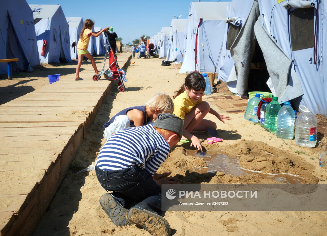 Лагерь для украинских беженцев в Ростовской области