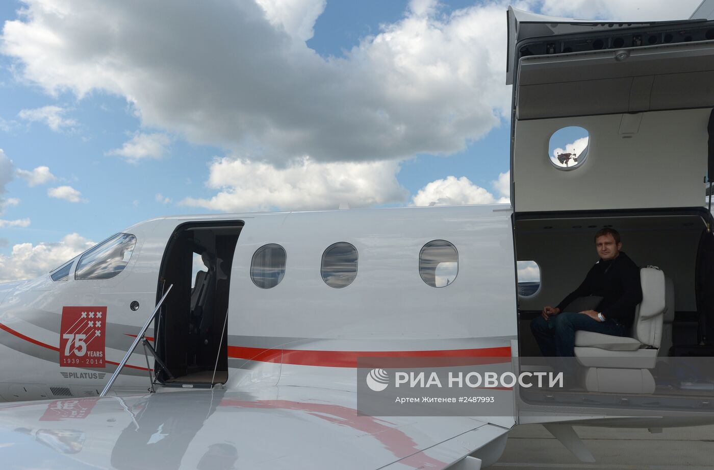 9-я международная выставка деловой авиации Jet Expo 2014 в Москве