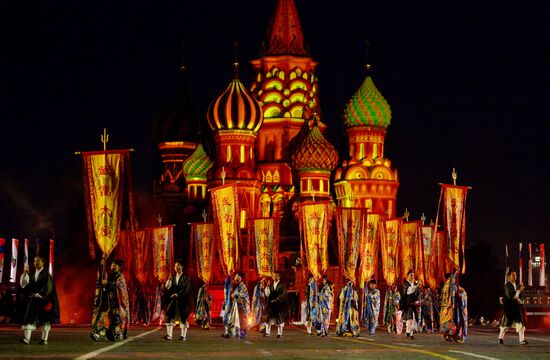 Торжественное закрытие фестиваля "Спасская башня - 2014"