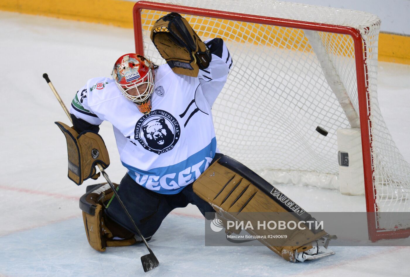 Хоккей. КХЛ. Матч "Ак Барс" - "Медвешчак"