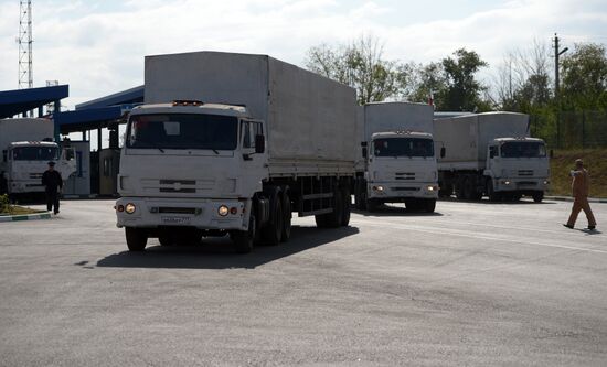 Российский конвой с гуманитарной помощью юго-востоку Украины