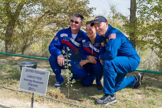 Тренировки основного экипажа корабля "Союз ТМА-14М" на космодроме "Байконур"